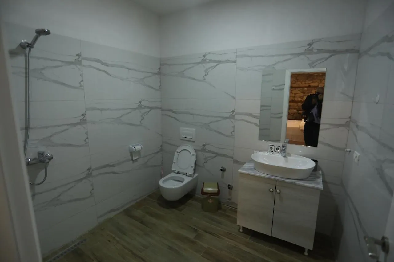 Vila Ndrio Tushemisht Hotel