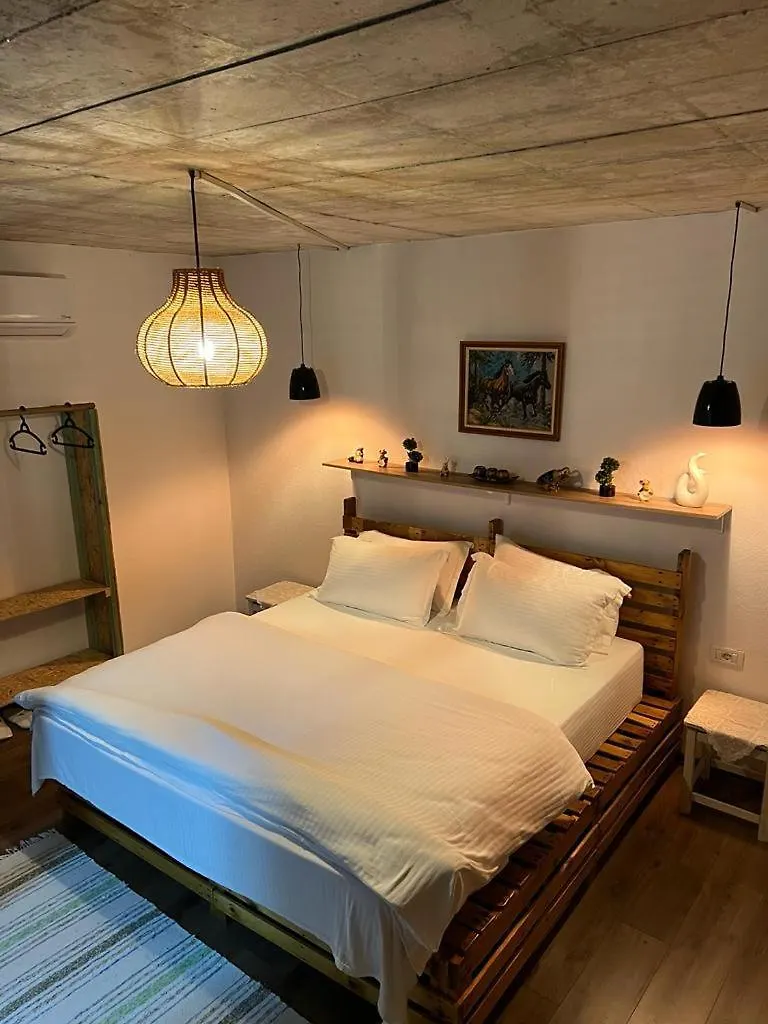 ***** Hotel Vila Ndrio Tushemisht Albanien