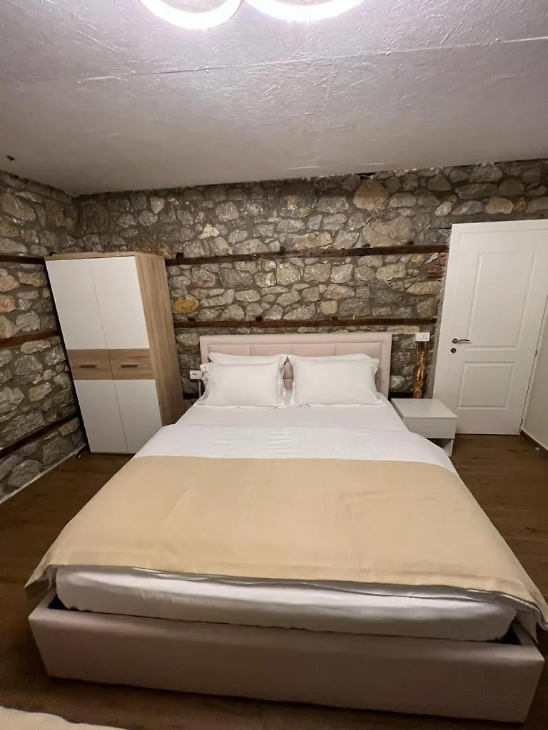 Hotel Vila Ndrio Tushemisht