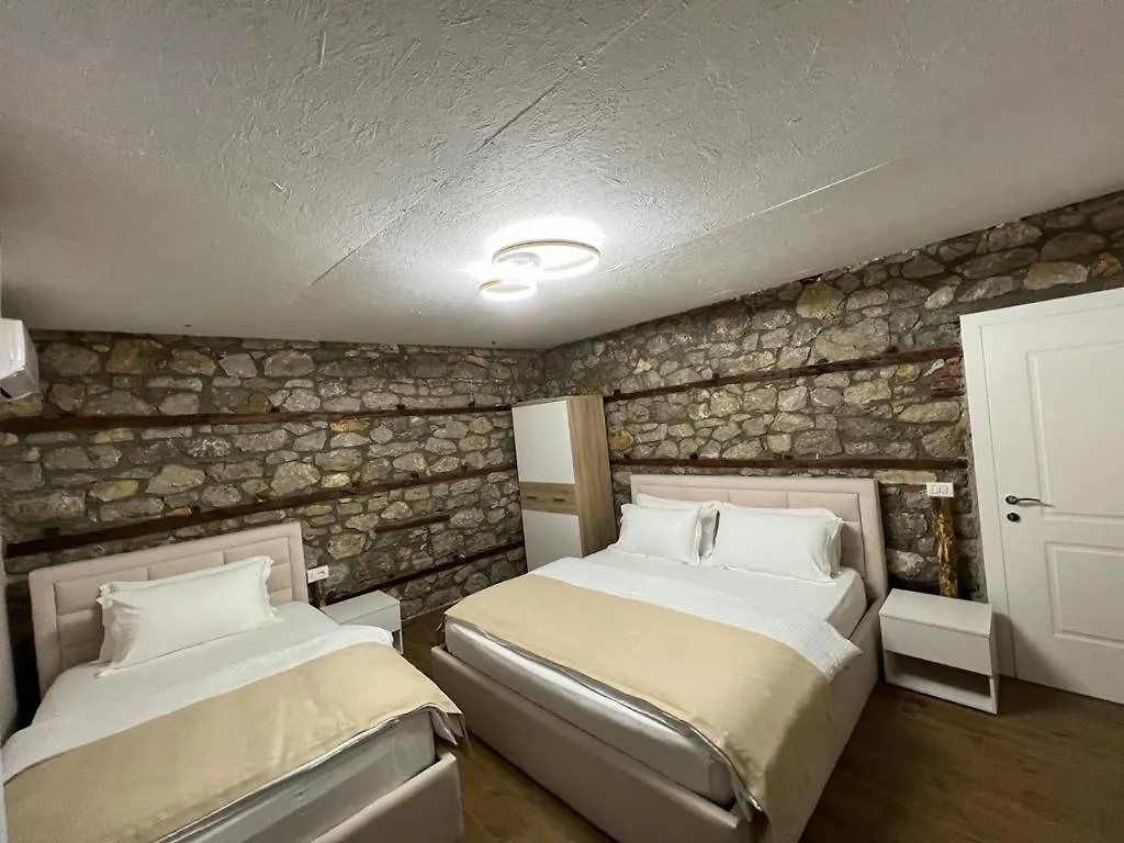 ***** Hotel Vila Ndrio Tushemisht Albanien